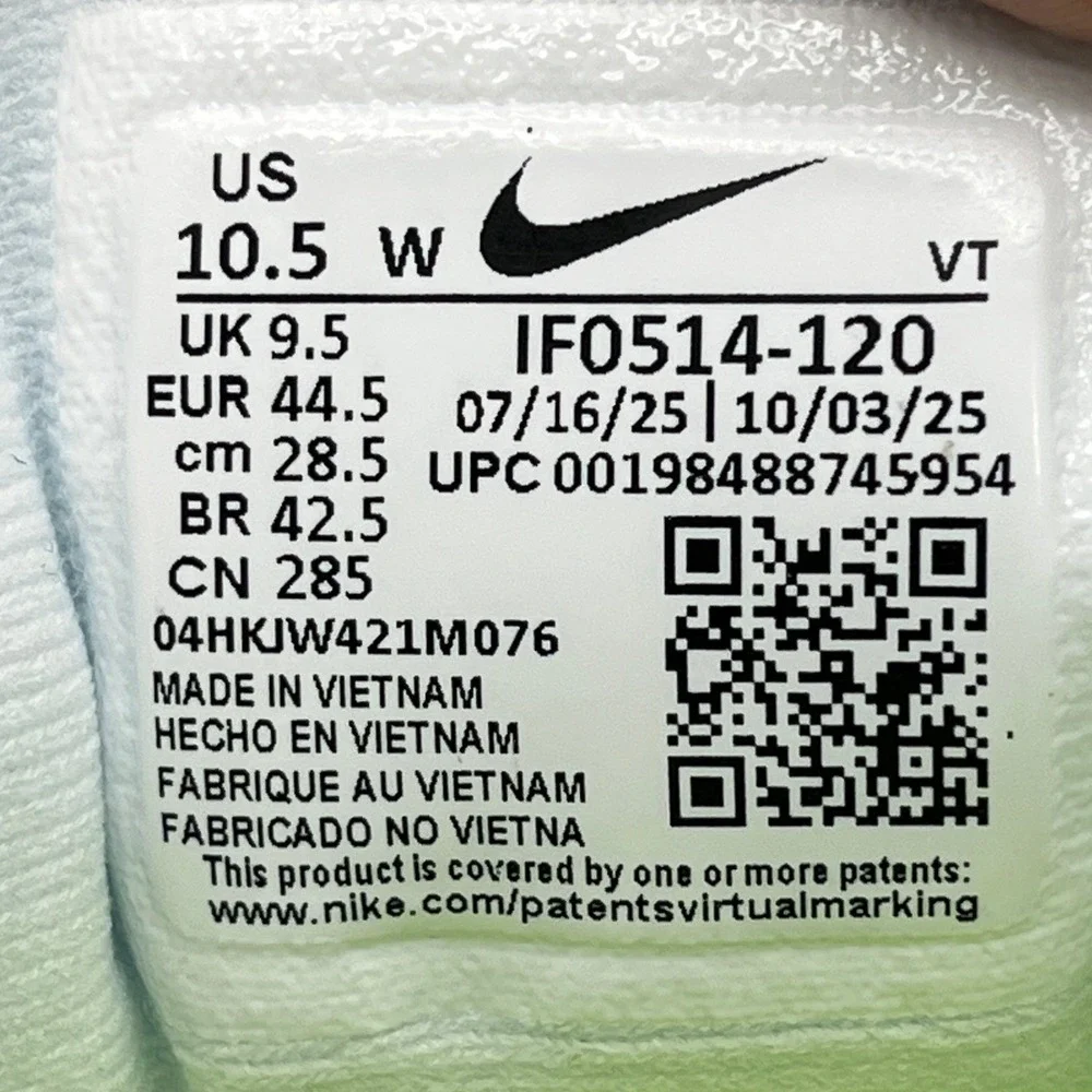 Nike Vomero 18 Mens 10.5 Performance Running Shoes White Volt ZoomX ReactX